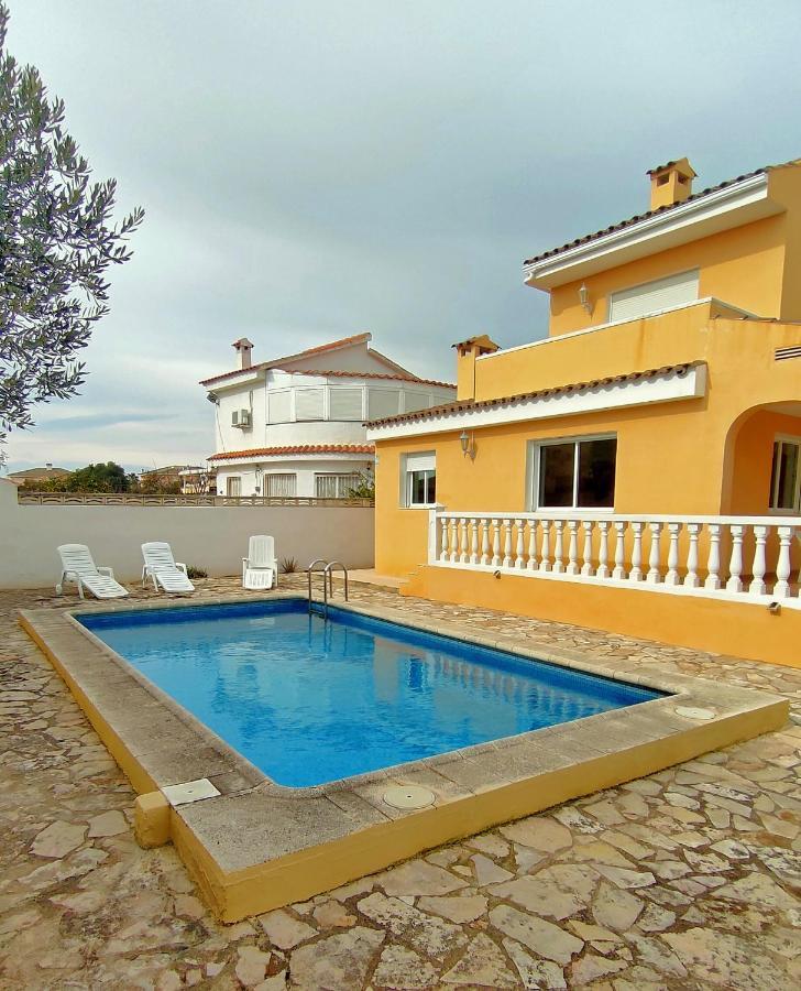 Xalet Amb Piscina Privada A Vinarosヴィラ エクステリア 写真